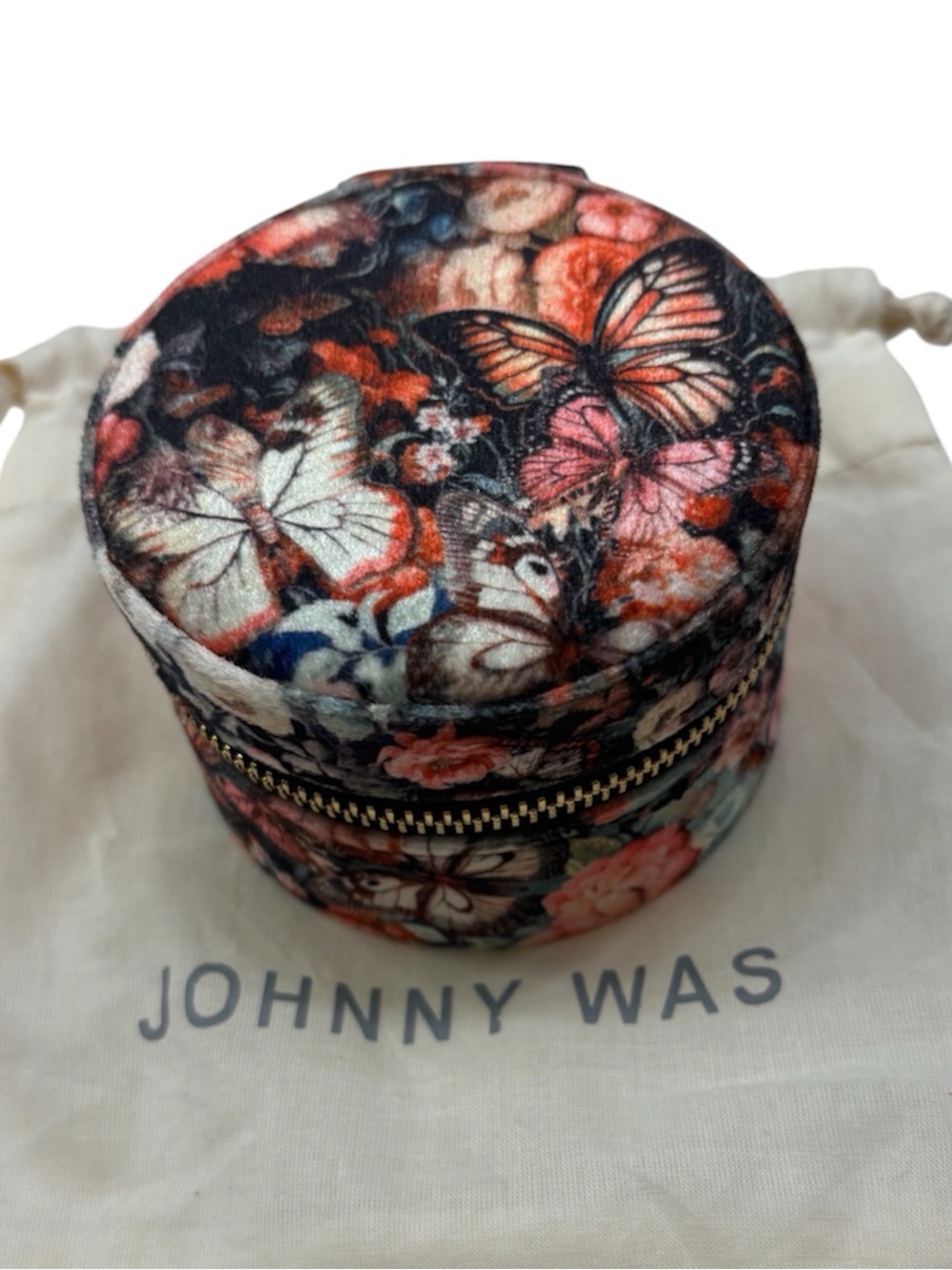 Johnny Was Teyros velvet travel jewelry box - NWT